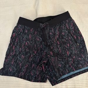 Lululemon License To Train LTT 5” Short Size Medium.